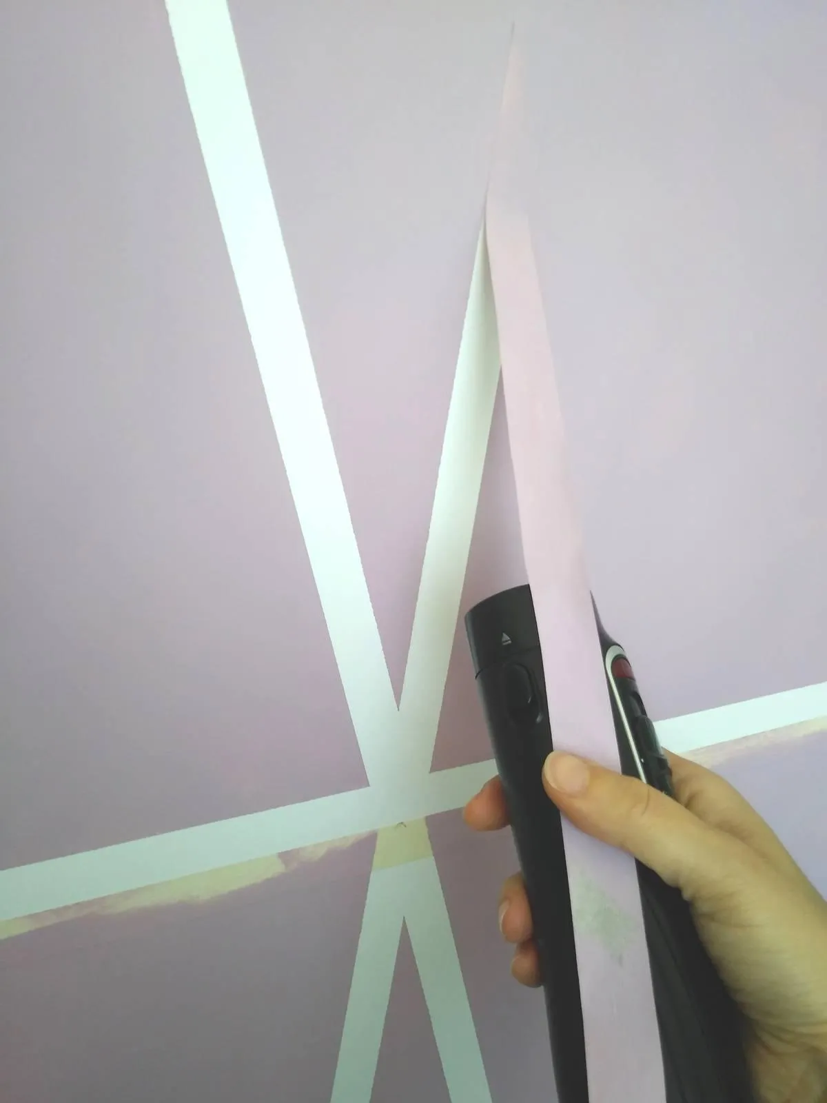 Dipingere decoro geometrico a righe - Cose di Casa