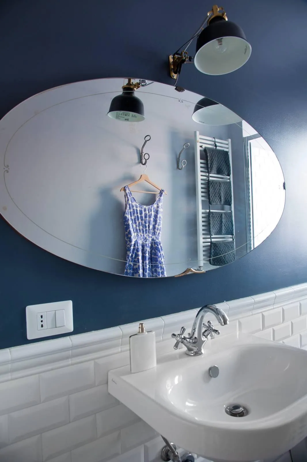 Specchio per bagno con luce Wap