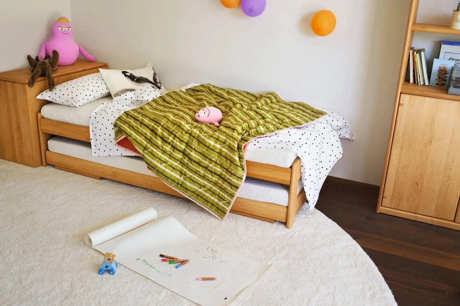 Divano letto con secondo letto estraibile in legno massello, Bianco e Pino  naturale