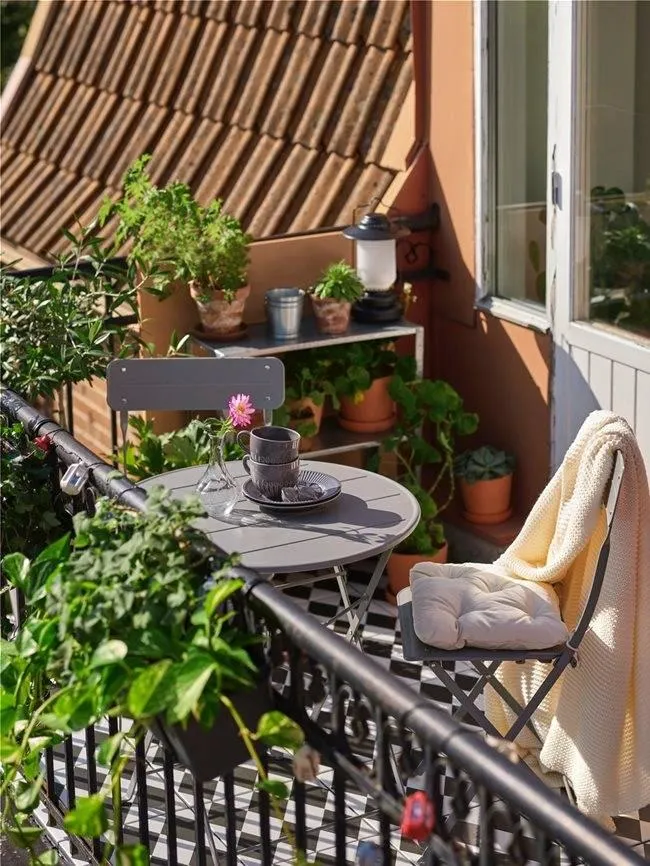 Tavoli per esterno con sedie, per giardino o balcone - Cose di Casa