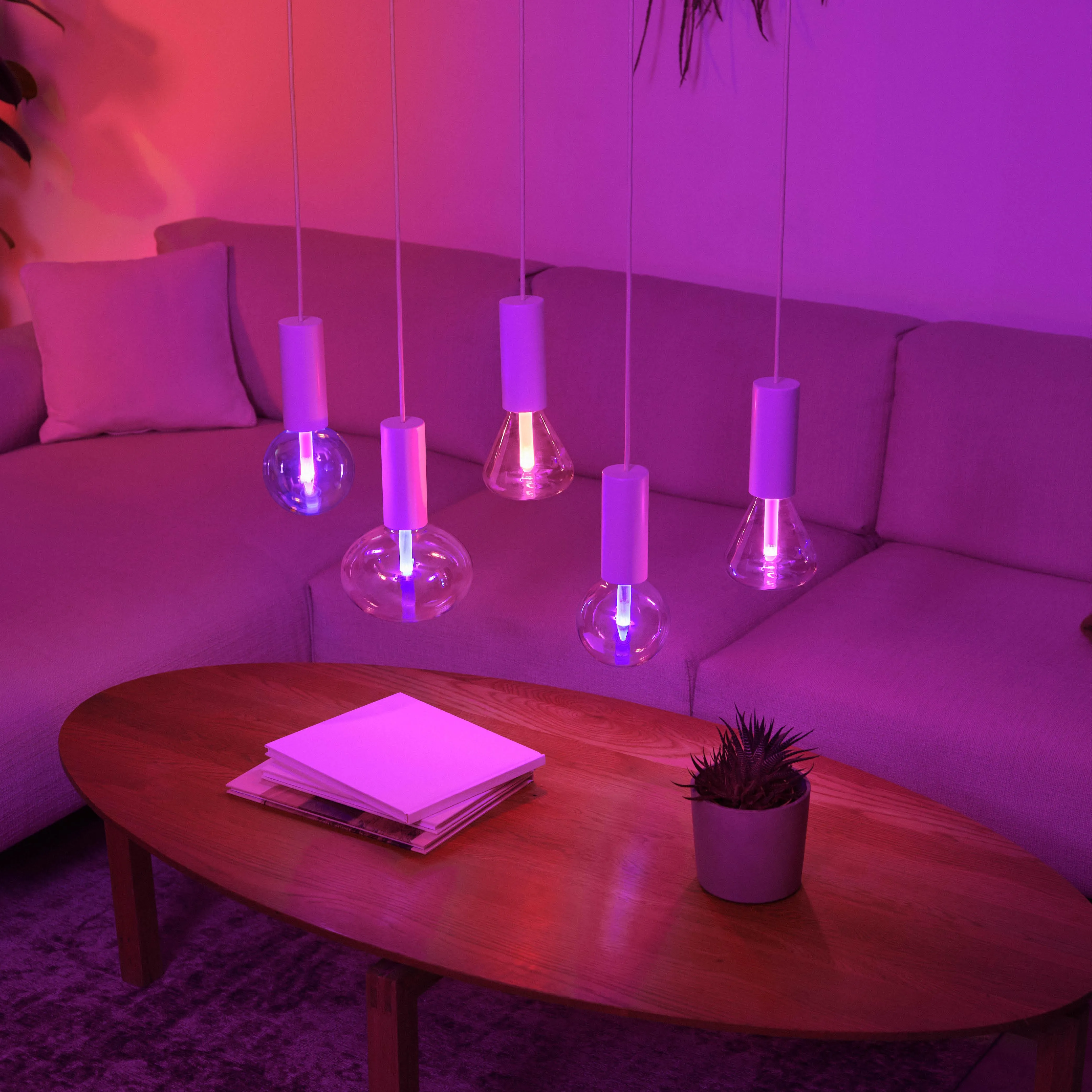 Nuove lampade smart e nuovi effetti luminosi per Philips Hue